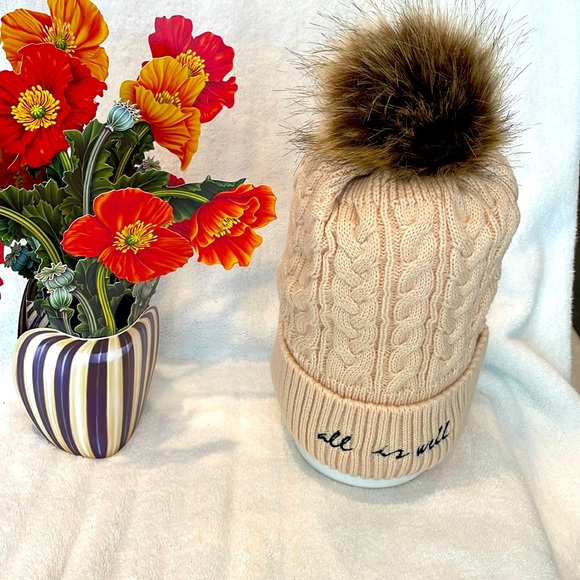 “All is Well” Cable Knit 🧶 Beige Beanie with faux fur puff on top NWOT - Picture 4 of 4